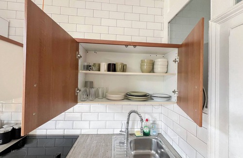 Barbican Apartment | 2 Bedroom Flat a short walk away to Barbican Centre near Farringdon Old St