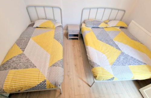 Sutton Central Apartment | 2-bedroom flat in Central Sutton