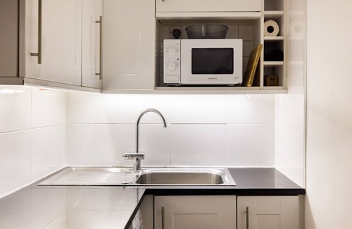 Churchill Apartment | 2 Bedroom Flat-Victoria Station