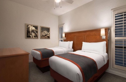 Sea Pines Resort | 2 Bedroom Garden View at Marriott's Monarch at Sea Pines