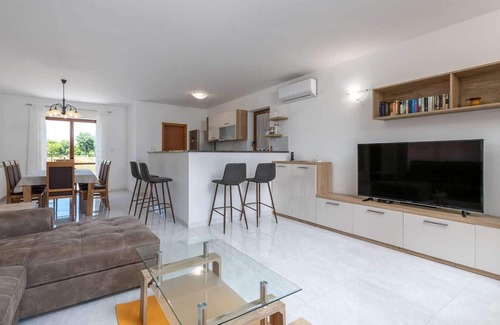 Sumber House | 2 bedroom gorgeous home in Labin