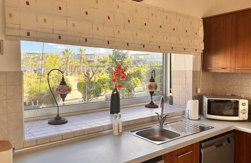 Bouvet Island Apartment | 2 bedroom ground floor apartment in Tatlisu, North Cyprus. communal pools onsite