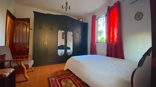 Belle Mare Apartment | 2 Bedroom Ground Floor Apartment 1 km from the Beach