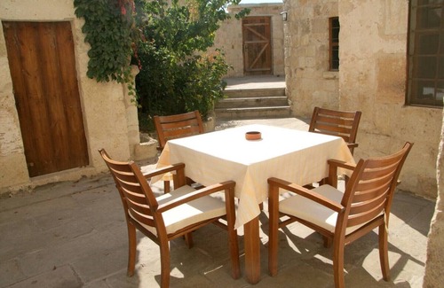 Urgup House | 2-Bedroom Historical Arch and Cave House