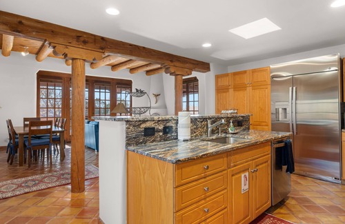 Quail Run House | 2-Bedroom Home | Golf Course | Pool | Billiards and more!