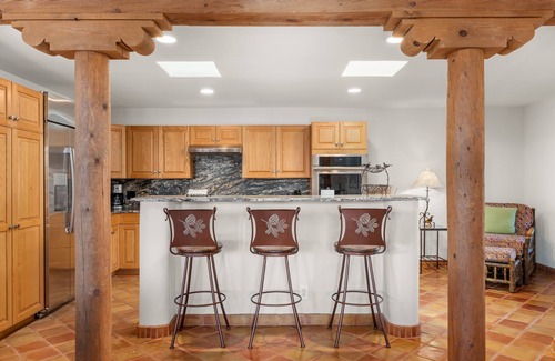 Quail Run House | 2-Bedroom Home | Golf Course | Pool | Billiards and more!