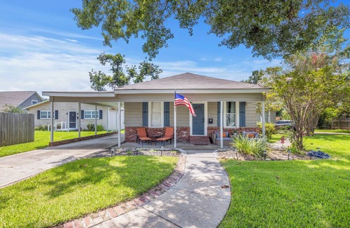 Lake Charles House | 2 Bedroom Home in Downtown Lake Charles, La