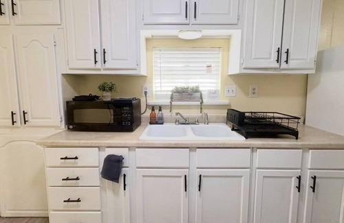 Sunrise Manor House | 2-bedroom house in amazing Las Vegas with WiFi, AC