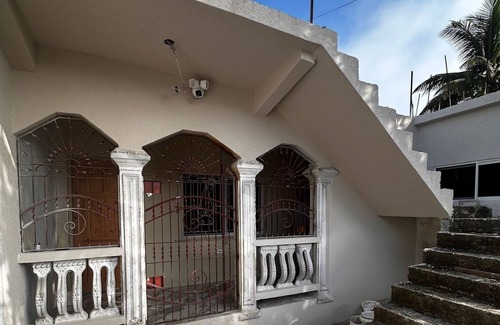 Linstead House | 2-bedroom house in serene St. Catherine with WiFi, AC