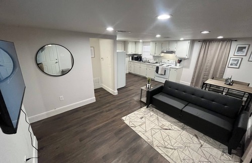 Stanton House | 2-bedroom house in lovely Stanton with WiFi, AC. and Heating. Beautiful Sunset!