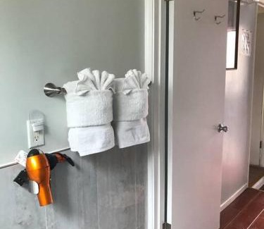 Westlake Apartment | 2 Bedroom House OR Private Studio near SF, SFSU and SFO