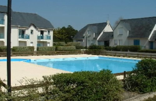 Batz-sur-Mer House | 2-bedroom house with garden and communal pool