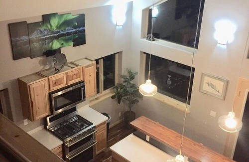 Bear Creek House | 2 bedroom house with hot tub located in Seward