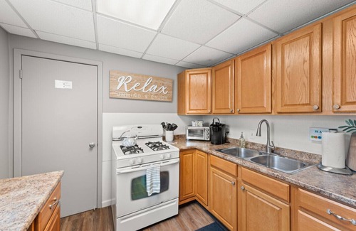 Kamm's Corners House | 2 Bedroom in Kamm's Corner!