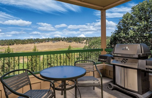 Klamath Falls Apartment | 2-bedroom in welcoming Klamath Falls