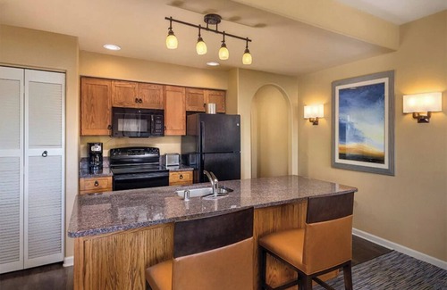 South Mountain Condo | 2 Bedroom Lockoff Unit, Sleeps 8, 2 Living Areas, at Legacy Golf Resort!