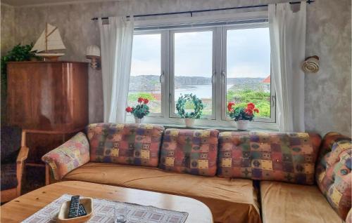 Kungshamn Apartment | 2 Bedroom Lovely Apartment In Kungshamn