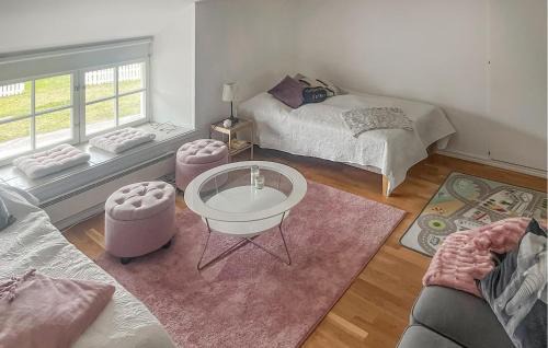 Borgholm Apartment | 2 Bedroom Lovely Apartment In Borgholm