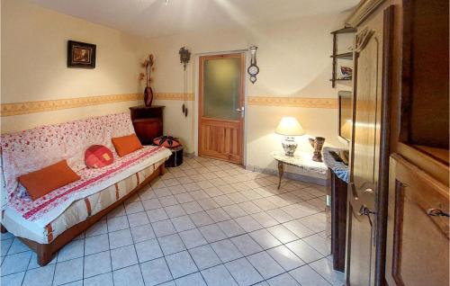 Bas-en-Basset House | 2 Bedroom Lovely Home In Bas-En-Basset