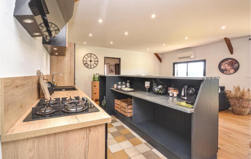 Berre-l'Etang House | 2 Bedroom Lovely Home In Berre L'etang