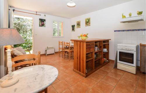 Afa House | 2 Bedroom Lovely Home In Piscia Rossa