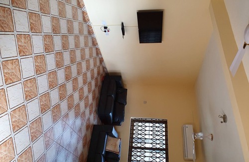 North Legon Apartment | 2 Bedroom luxury apartment, 3 separate bathrooms and 3 toilets.