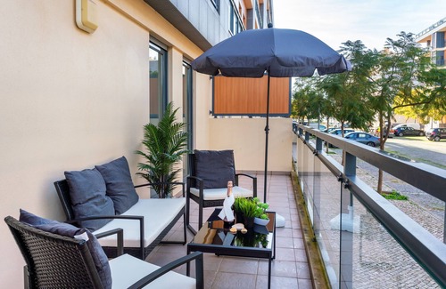 Olhao Apartment | 2-Bedroom Luxury Apartment with Rooftop Pool, Village Marina, Olhão