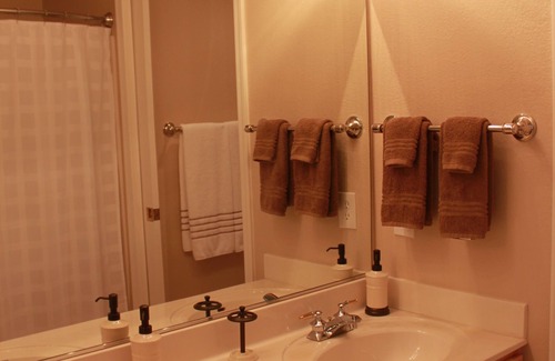 Superstition Lakes Condo | 2 Bedroom Luxury Condo -Next to Superstition Golf Course designed by #Greg Nash