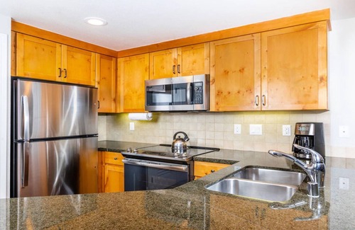 South Lake Tahoe Resort | 2 Bedroom - Marriott's Timber Lodge Tahoe - Full Resort Access