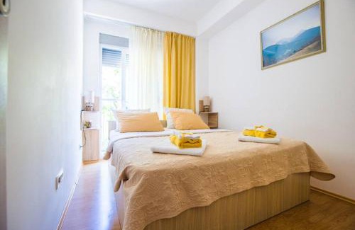 Petrovac Apartment | 2-Bedroom Modern Luxury Family Retreat