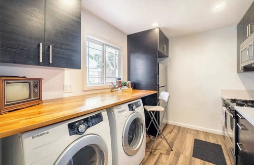 Northwest Torrance Apartment | 2 Bedroom Newly Remodeled Modern Apartment