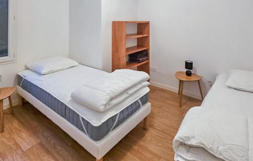 Le Pellerin Apartment | 2 Bedroom Nice Apartment In Le Pellerin