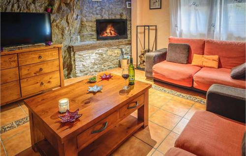 La Omanuela Apartment | 2 Bedroom Nice Apartment In La Omañuela