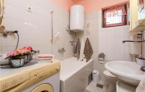 Sarsoni Apartment | 2 Bedroom Nice Apartment In Rijeka