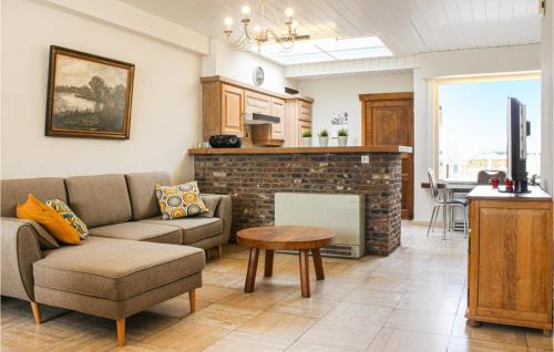 Lapscheure House | 2 Bedroom Nice Home In Damme