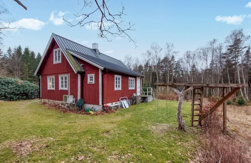 Hassleholm Municipality House | 2 bedroom nice home in Tyringe