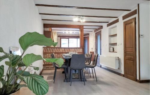 Treignes House | 2 Bedroom Pet Friendly Home In Treignes