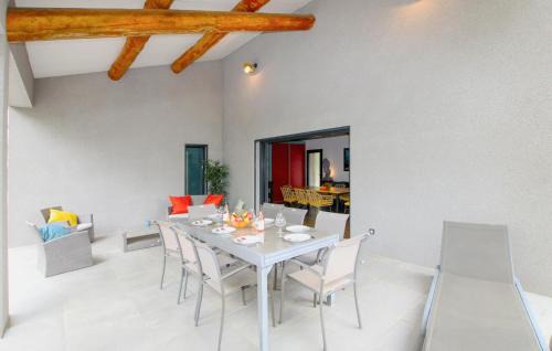 Labeaume House | 2 Bedroom Pet Friendly Home In Labeaume