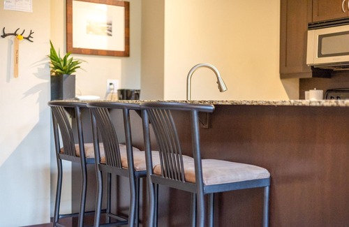 East Kootenay Condo | 2 Bedroom Plus Loft l Sleeps 6 Adults