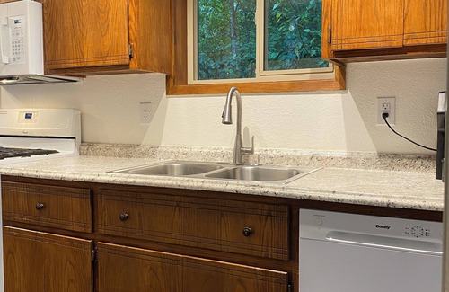 Wasilla House | 2 BEDROOM PRIVATE HOUSE/COTTAGE : PRIVATE VACATION HOMES