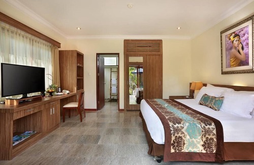 Gili Trawangan Hotel | 2 Bedroom Private Pool Villa Near Beach in Gili Trawangan