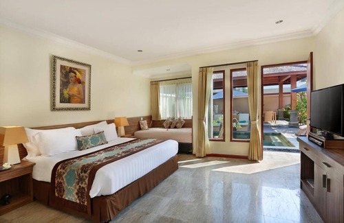 Gili Trawangan Hotel | 2 Bedroom Private Pool Villa Near Beach in Gili Trawangan