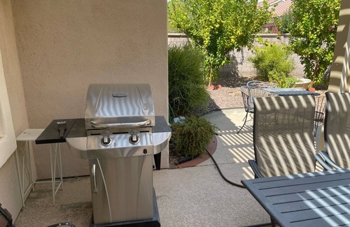 Thousand Palms House | 2 bedroom private vacation home in palm desert