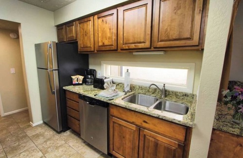 St. George Apartment | 2 bedroom private villa, with pools & hot tubs!