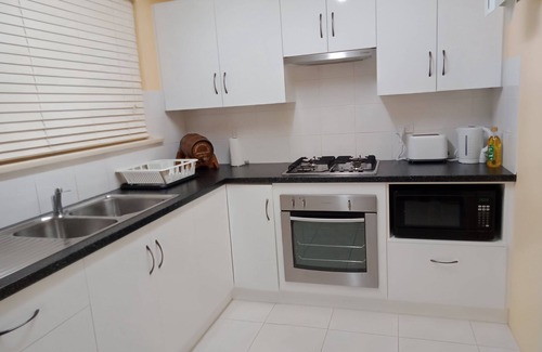 West Lamington House | 2 Bedroom residential house in peaceful location in heart of city