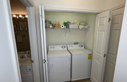 Huddleston Resort | 2 bedroom resort condo, upper condo w/ Amenities Mariners Landing