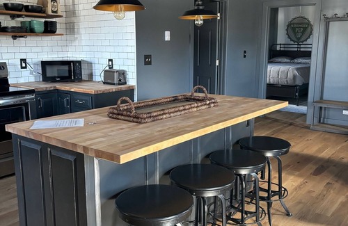 Mount Carmel House | 2 Bedroom Restored Historic Landmark-Old Industrial Soda Factory in Mount Carmel