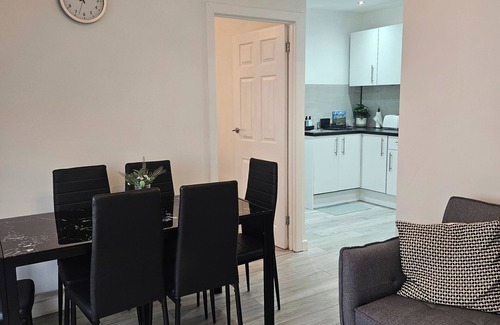 East Wickham Apartment | 2-Bedroom Retreat - Sleeps 4, Garden & Parking