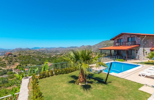 Sogut Villa | 2 Bedroom Stone House in Bozburun Peninsular