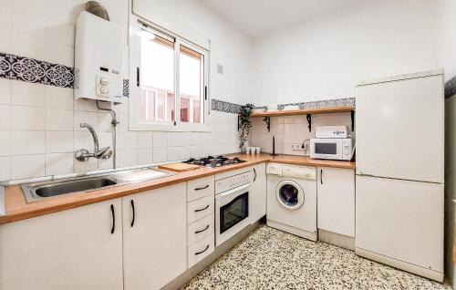 Rota Apartment | 2 Bedroom Stunning Apartment In Rota